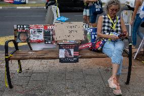 Daily Life In ISrael During The War - Tel Aviv