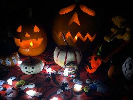 Halloween Pumpkin Carving In Toronto