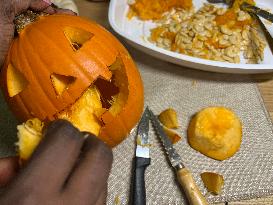 Halloween Pumpkin Carving In Toronto