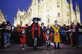 The Mexican Parade For The Dia De Muertos Celebrations In Milan