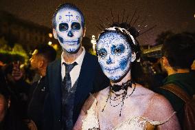 The Mexican Parade For The Dia De Muertos Celebrations In Milan