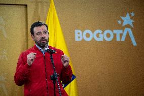 Press Conference between Bogota's Mayor Claudia Lopez and Mayor-Elect Carlos Fernando Galan