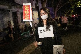 People in Various Halloween-themed Costumes Play in Shanghai