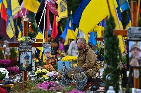 Prayer for perished Ukrainian military personnel in Lviv