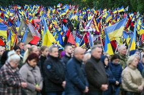 Prayer for perished Ukrainian military personnel in Lviv