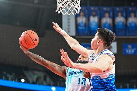 (SP)CHINA-URUMQI-BASKETBALL-CBA-XINJIANG VS QINGDAO (CN)