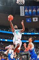 (SP)CHINA-URUMQI-BASKETBALL-CBA-XINJIANG VS QINGDAO (CN)