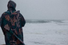 Waterfront ahead of storm Ciaran - Saint-Pierre-Quiberon