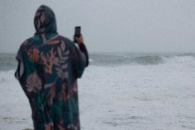 Waterfront ahead of storm Ciaran - Saint-Pierre-Quiberon