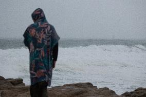 Waterfront ahead of storm Ciaran - Saint-Pierre-Quiberon