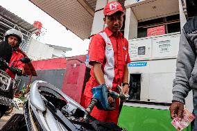 Reduction In Non-Subsidized Fuel Prices In Indonesia.