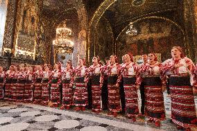 Blessing of Great Coat of Arms of Ukraine sculpture in Kyiv