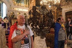 Blessing of Great Coat of Arms of Ukraine sculpture in Kyiv