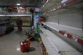 MIDEAST-GAZA-KHAN YOUNIS-NECESSITIES SUPPLY-SHORTAGE