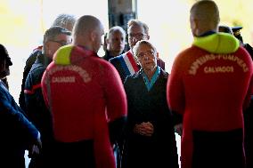 PM Borne Visits Firefighters In The Wake Of Storm Ciaran - Caen