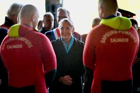 PM Borne Visits Firefighters In The Wake Of Storm Ciaran - Caen