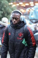 Manchester United Squad At Stockport Station