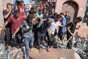 MIDEAST-GAZA-KHAN YOUNIS-ISRAEL-AIRSTRIKES
