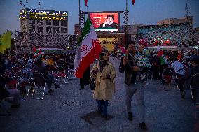 Iranians Listen To Hassan Nasrallah's Speech - Tehran