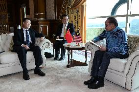 MALAYSIA-PUTRAJAYA-PM-CHINA-POLICE CHIEF-MEETING