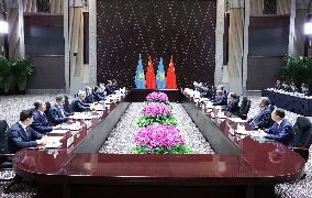 CHINA-SHANGHAI-LI QIANG-KAZAKHSTAN-PM-MEETING (CN)