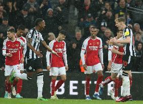 Newcastle United v Arsenal FC - Premier League