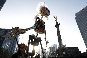 Great Day Of The Dead Parade In Mexico City