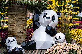 The 25th Chrysanthemum Art Exhibition at Chongqing Zoo