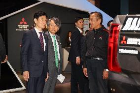 Minister of Economy, Trade and Industry Yasutoshi Nishimura visits the Japan Mobility Show 2023