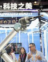 (CIIE)CHINA-SHANGHAI-CIIE-PRODUCTS-DEBUTS