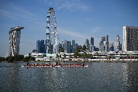 (SP)SINGAPORE-BRITAIN'S PRINCE WILLIAM-DRAGON BOAT