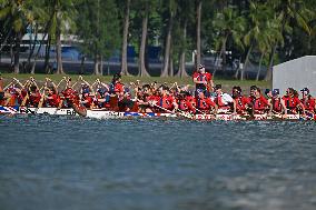 (SP)SINGAPORE-BRITAIN'S PRINCE WILLIAM-DRAGON BOAT