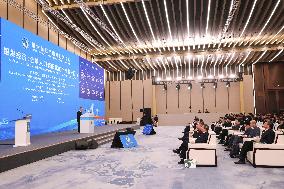 (CIIE)CHINA-SHANGHAI-HONGQIAO-FORUM-PARALLEL SESSION(CN)