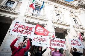 Student Flash-Mob In Front Of The Minister Of Education