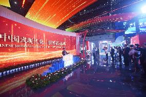 Visitors Experience New Tech At The 6TH CIIE in Shanghai