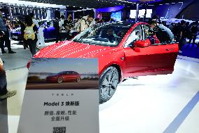 Tesla Booth at The 6th CIIE in Shanghai