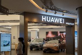 A Huawei Experience Store in Shanghai