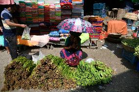 Daily Life In Dhaka