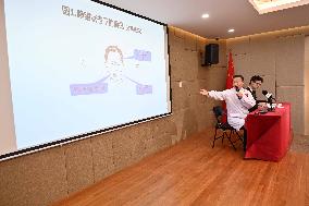 KUWAIT-HAWALLI GOVERNORATE-CULTURE-CHINESE MEDICINE