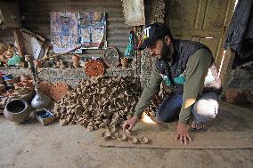 Preparations Ahead Of Diwali Festival In Kashmir