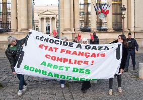 Pro-Palestinian Protest In Front Of French Assembly - Paris