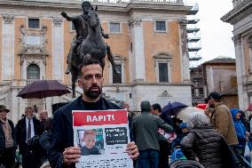 Flash Mob For Hamas Hostages In The Capitol - Rome