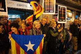 Pro-independence Demonstration At The Catalan Police Headquarters In Barcelona.