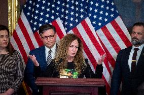 Bipartisan Candlelight Vigil At The US Capitol - Washington