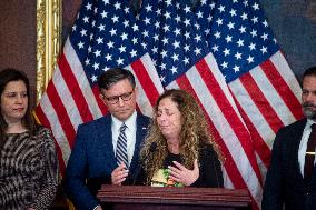 Bipartisan Candlelight Vigil At The US Capitol - Washington