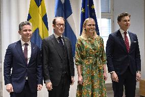 Finnish and Swedish ministers meet in Helsinki
