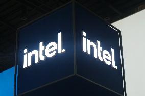 Intel Booth at 6th CIIE in Shanghai