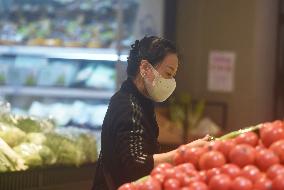 Customers Shop at A Supermarket in Hangzhou