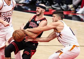 (SP)U.S.-CHICAGO-BASKETBALL-NBA-PHOENIX SUNS VS CHICAGO BULLS