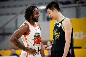 (SP)CHINA-HANGZHOU-BASKETBALL-CBA LEAGUE-ZHEJIANG VS JILIN (CN)